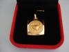 Medaille carree en plaque or cancer